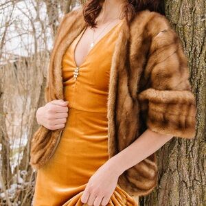 Vintage Engel Fetzer of Cleveland Mink Fur Shawl Wrap Brown